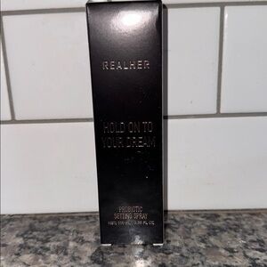 RealHer "Hold On To Your Dream" Probiotic Setting Spray